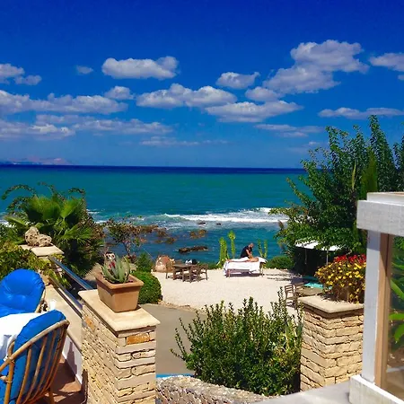 Kanakis Blue Aparthotel
